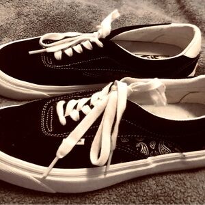 VANS size 9.5. Brand new, worn once and my daughter said they were too big.